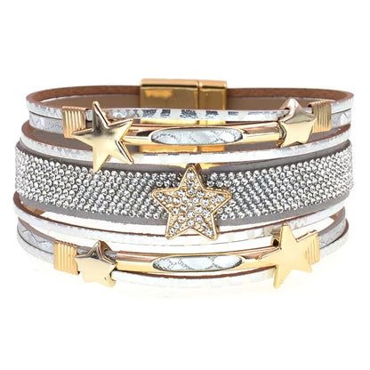 Pulsera de cuero WELLMORE con dije de estrella – Pulsera bohemia de aleación de zinc para mujer | Regalo de joyería de moda en capas