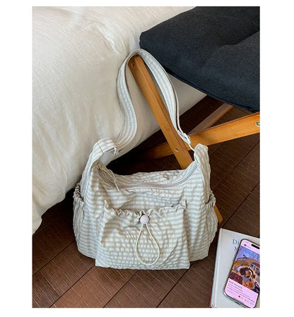 Bolso de hombro de nailon estilo coreano – Bolso tote sencillo a cuadros con cremallera y diseño de nube plisada con cordón ajustable, bandolera de moda para mujer, bolso de mano casual para el día a día