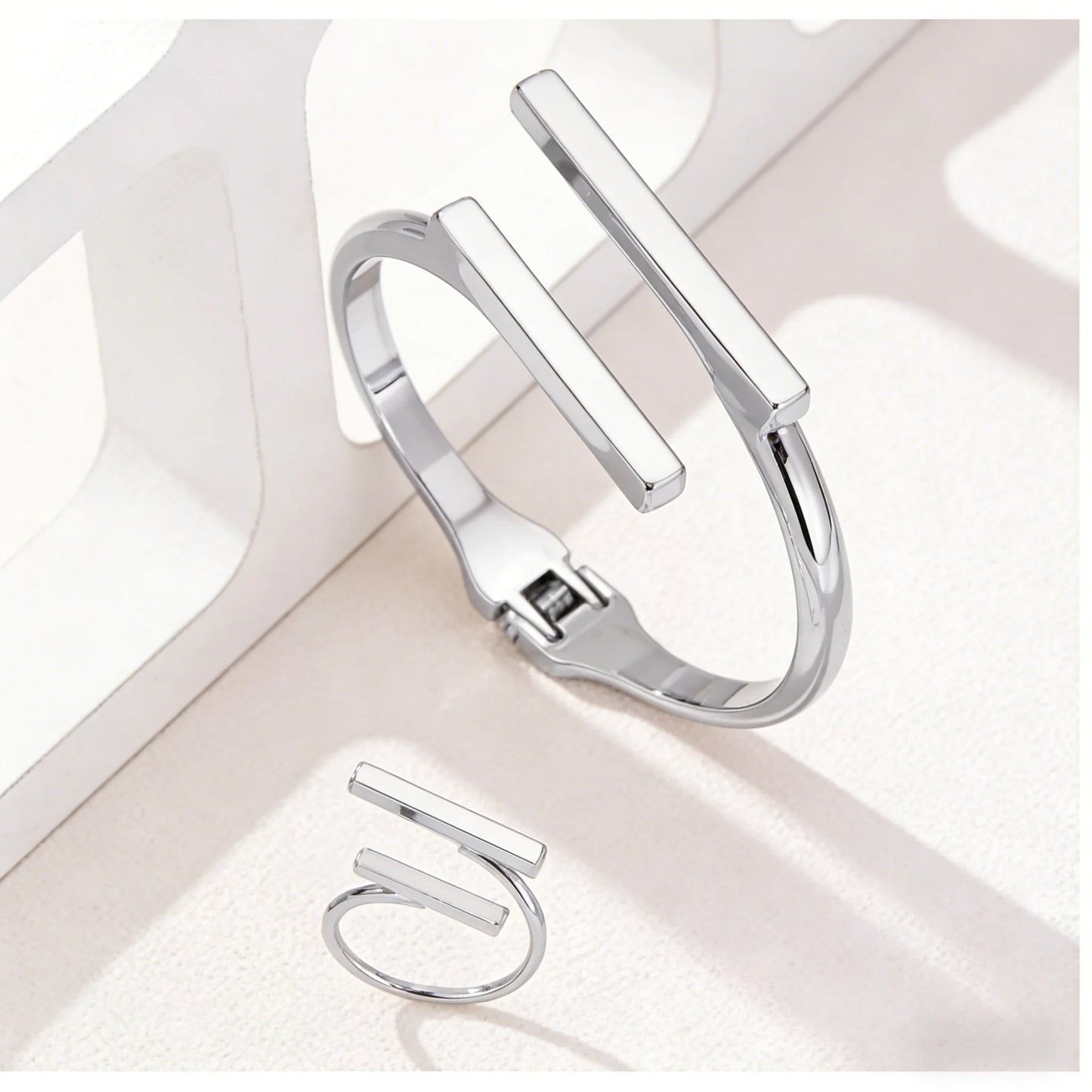 2Pcs Women’s Fashion Geometric Open Bracelet Ring Set Simple Design Trend Holiday Party Gift