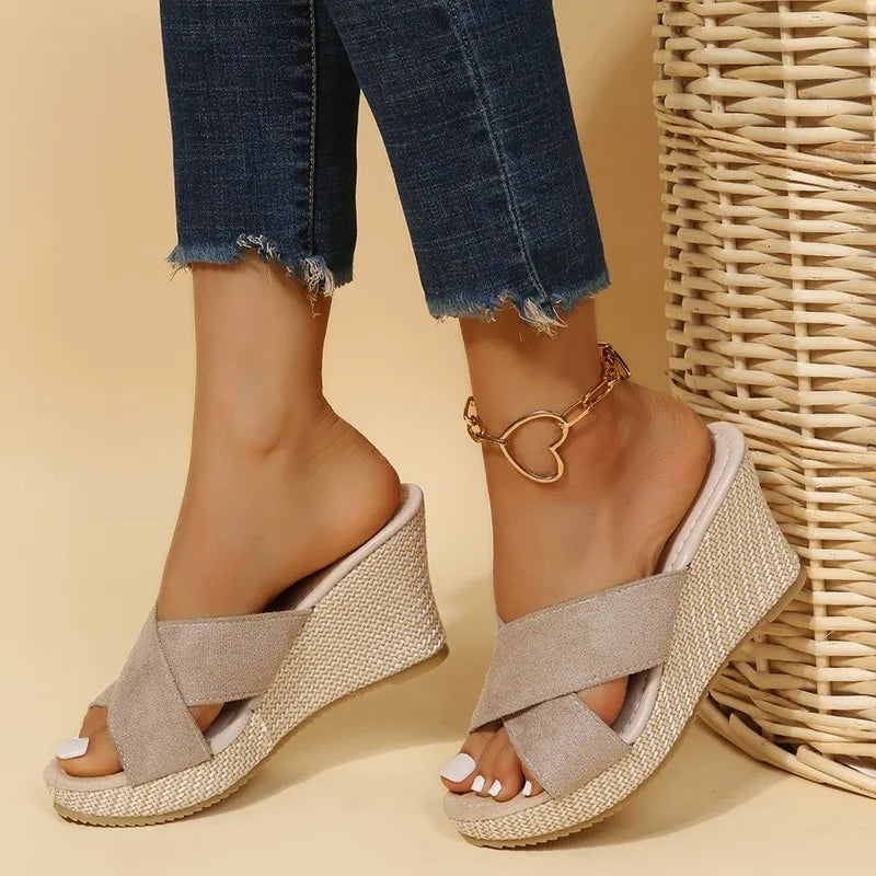 Women's Platform Wedge Sandals – Open Toe Straw Braided Casual Slippers, Comfortable Roman Beach Shoes (Sizes 35–40)