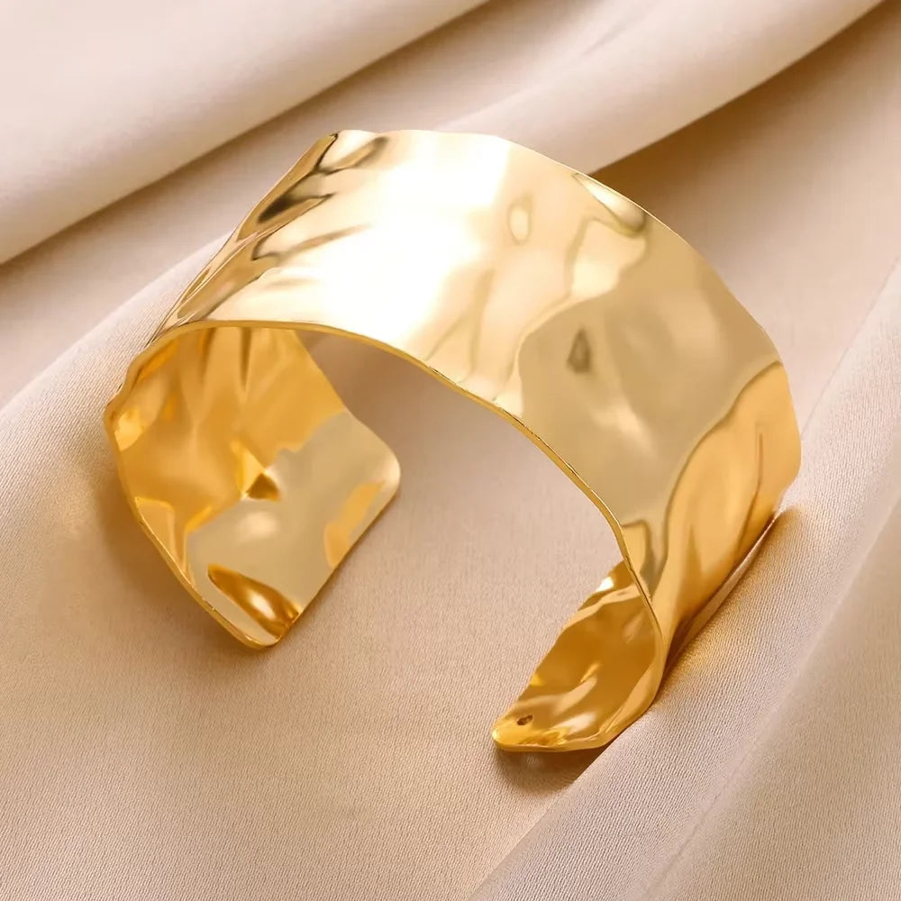 Stainless Steel Open Flower & Leaf Bangle Bracelet – Gold Geometric Cuff Bracelet for Women & Men | Minimalist Fashion Jewelry