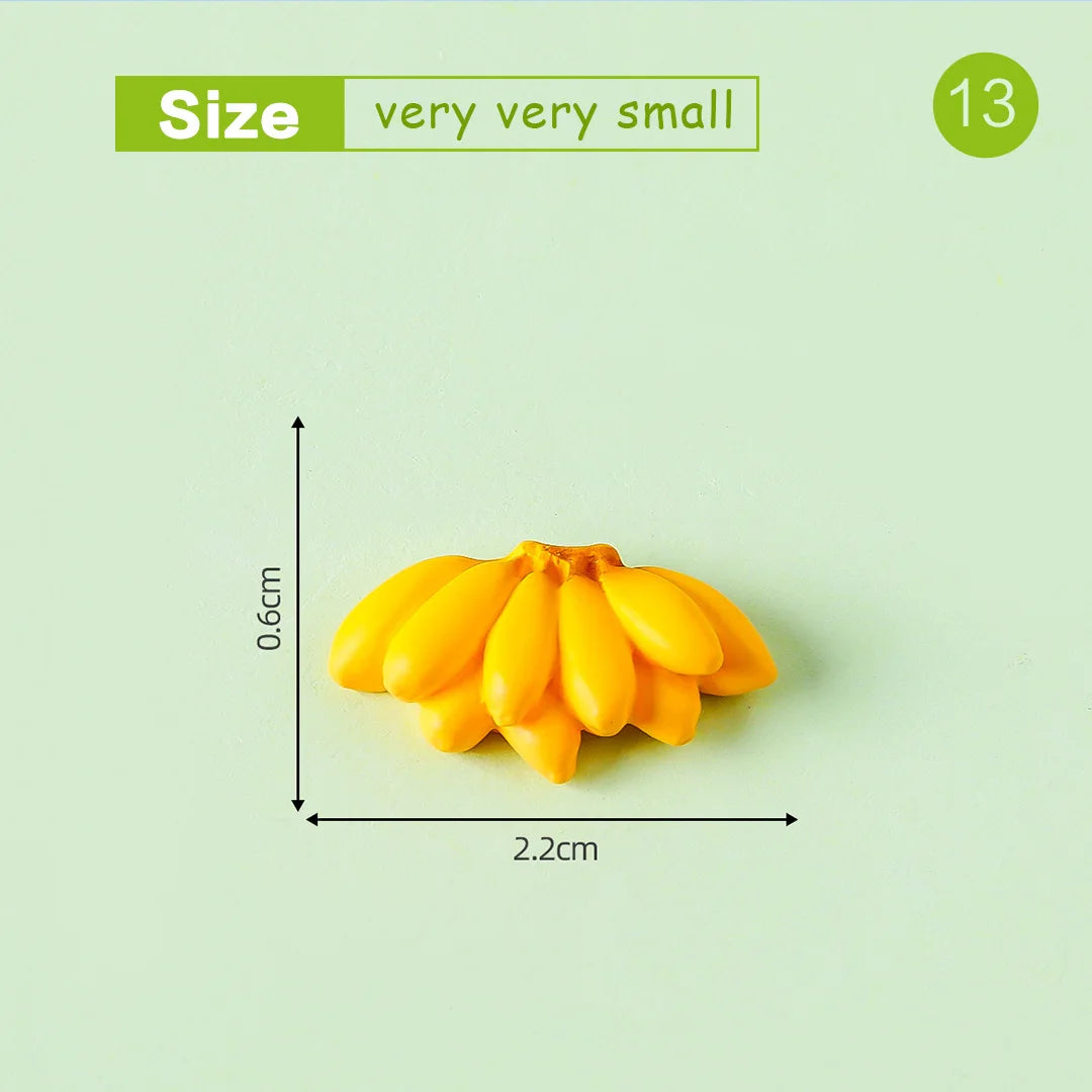 Lot de 10 mini figurines de fruits – Miniatures de fruit du dragon, noix de coco, melon d'eau, orange, pomme, banane et ananas pour la décoration de jardin miniature, les scènes de maison de poupée, les pots de plantes et les loisirs créatifs