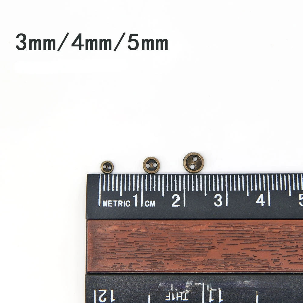30 Mini-boutons métalliques (3-8 mm) – Boutons ronds à 2 trous pour vêtements de poupée DIY, couture, scrapbooking et loisirs créatifs