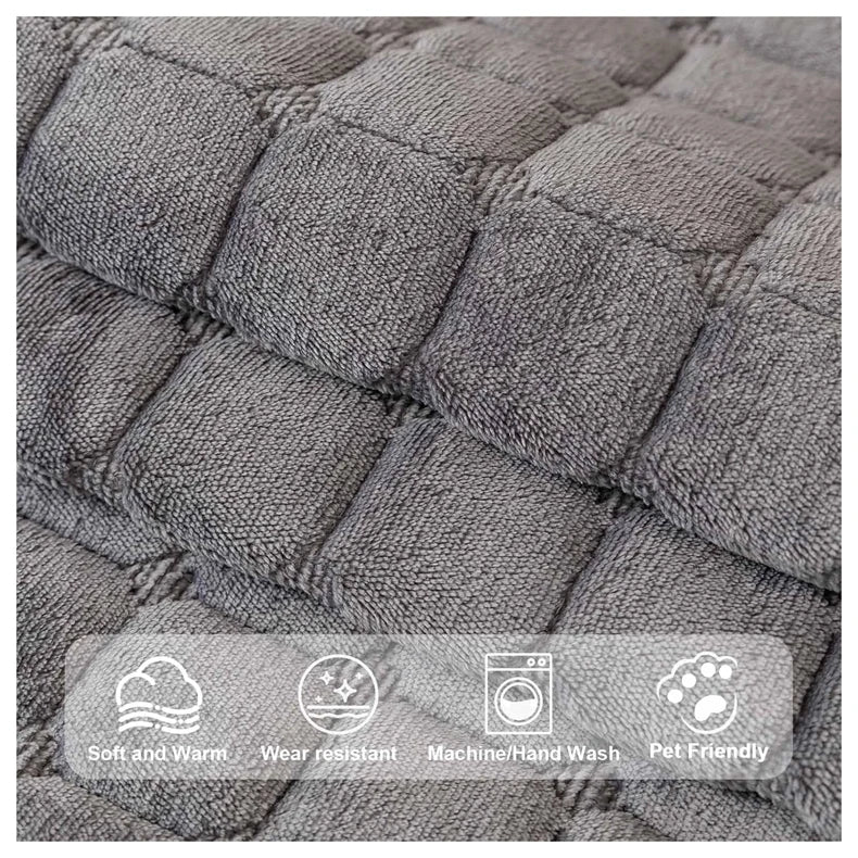 Soft Flannel Non-Slip Sofa Cover – Quilted Furniture Protector for Couch & Living Room Sofa, Warm 1-Seat Cushion Cover