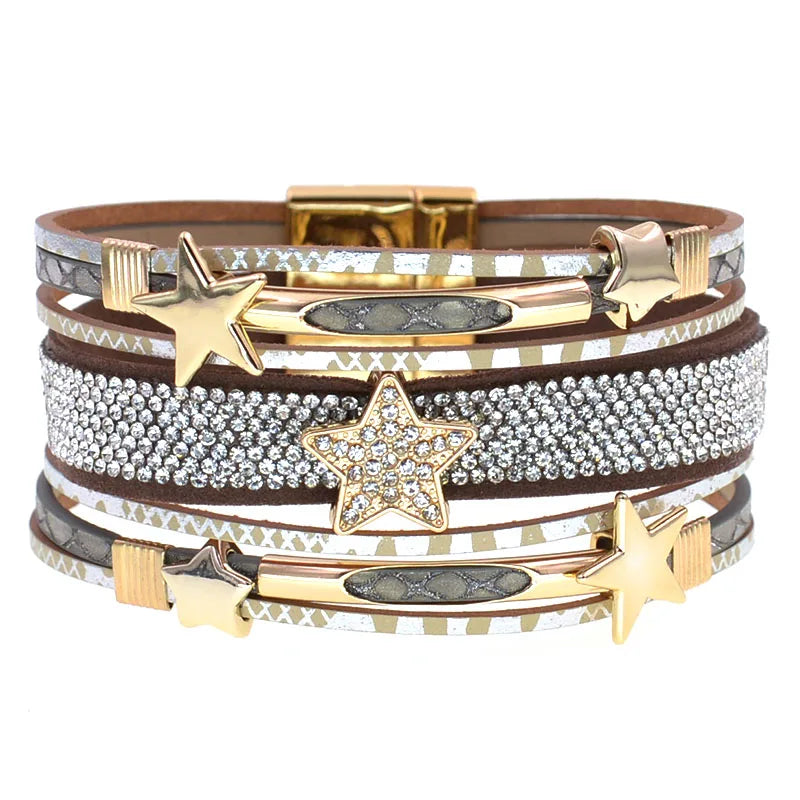 Pulsera de cuero WELLMORE con dije de estrella – Pulsera bohemia de aleación de zinc para mujer | Regalo de joyería de moda en capas