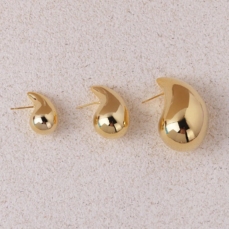 Pendientes de gota de agua gruesos en color dorado de moda 2024 – Pendientes colgantes de lágrima brillantes para mujer, accesorios de joyería de moda llamativos, pendientes de estilo personal y regalo