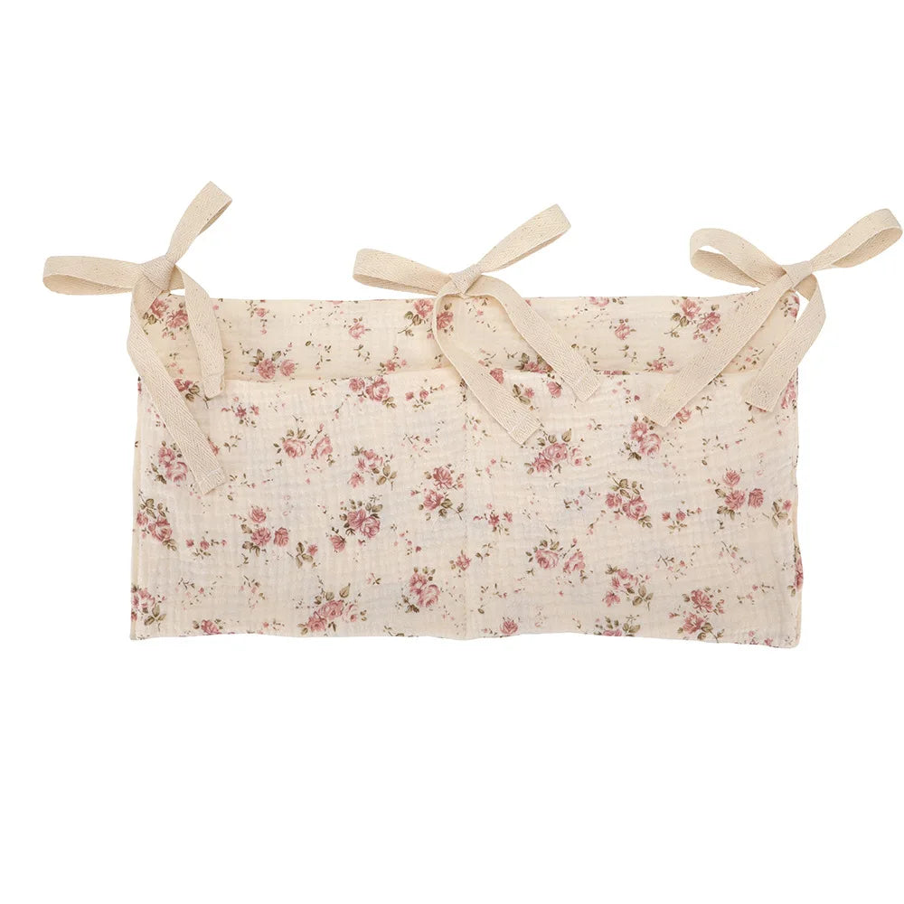 Organizador Colgante para Cuna de Bebé – Cesta de Almacenamiento para Mesita de Noche con 2 Bolsillos para Pañales, Juguetes, Ropa y Artículos Esenciales para Bebés