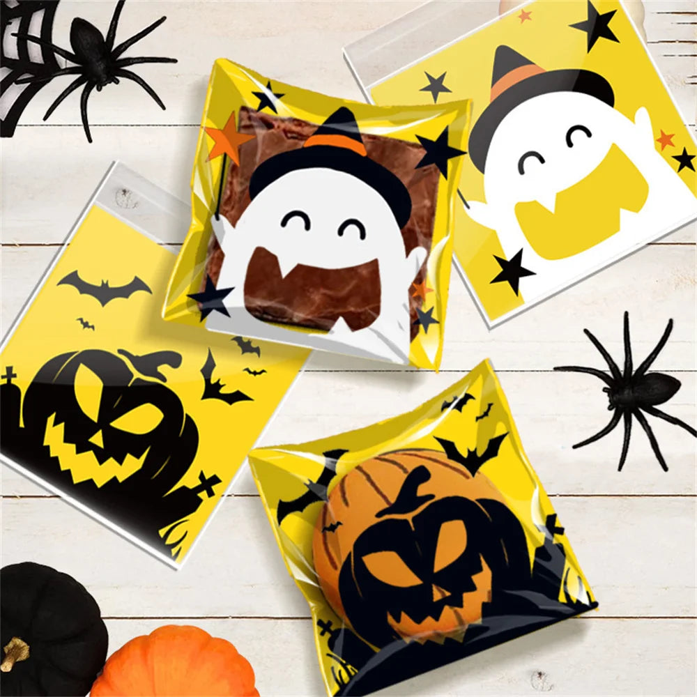 100PCS Halloween Candy Bags, Plastic Gift Packaging Bags with Ghost Pumpkin and Spider Prints, Trick or Treat Goodie Bags, Halloween Party Favors and Decorations