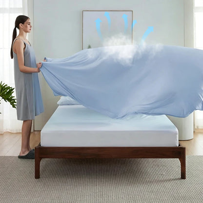 Summer Cooling Blanket – Ice Silk Lightweight Breathable Air Conditioning Quilt for Home & Office