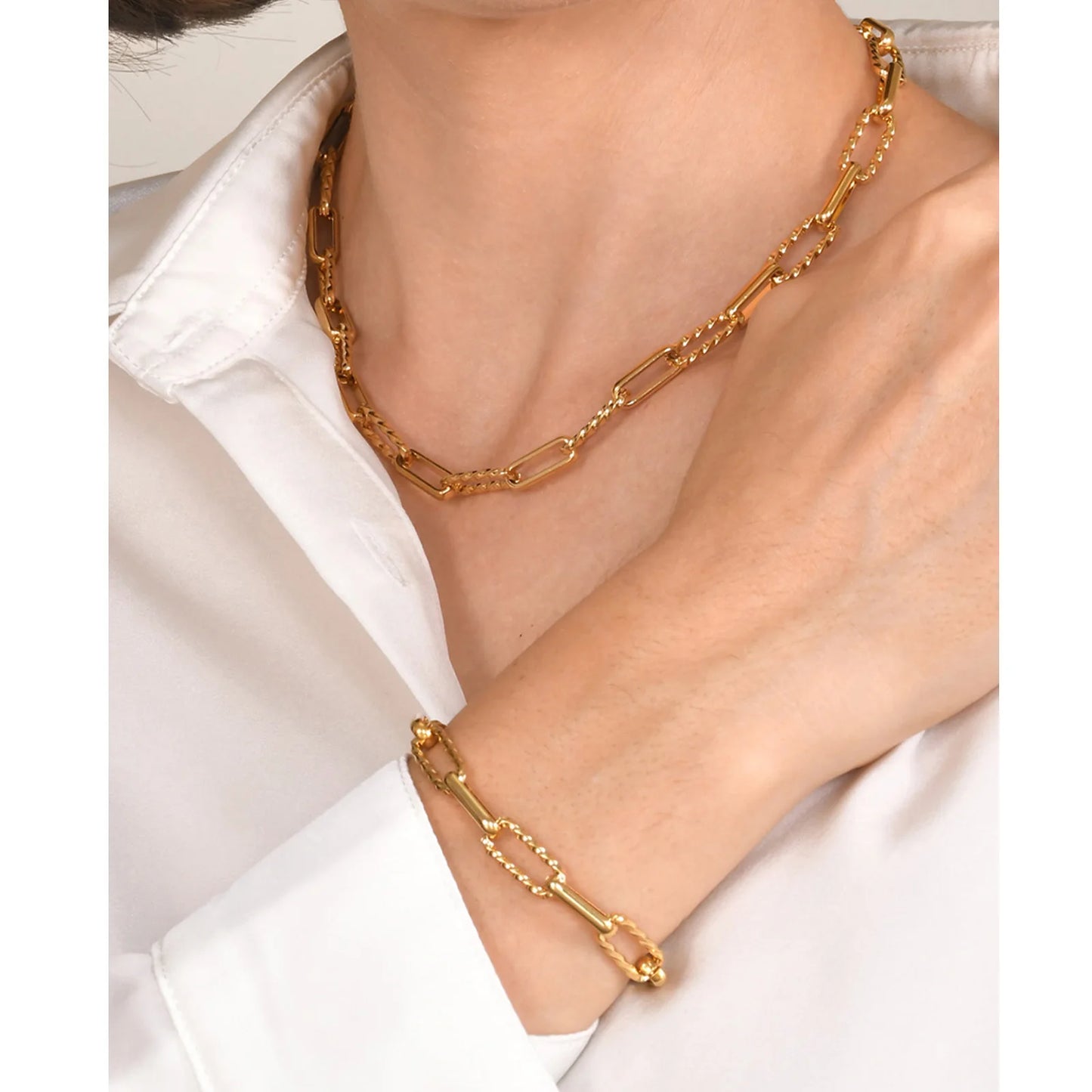 18K Gold Plated Stainless Steel Paperclip Chain Bracelet – Adjustable Twist Link Chunky Stackable Bracelet for Women