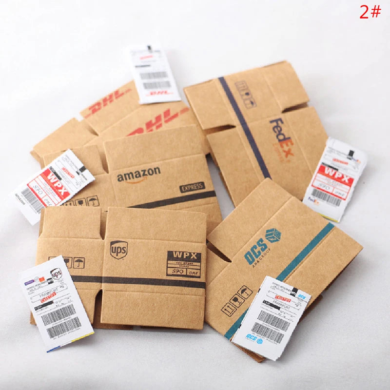 1/5pcs Mini Boîte en Carton Express Accessoires de Maison de Poupée – Boîtes de Livraison Simulation Réaliste pour Scènes Miniatures, Meubles de Maison de Poupée, Jardin Féerique & Décoration Artisanale