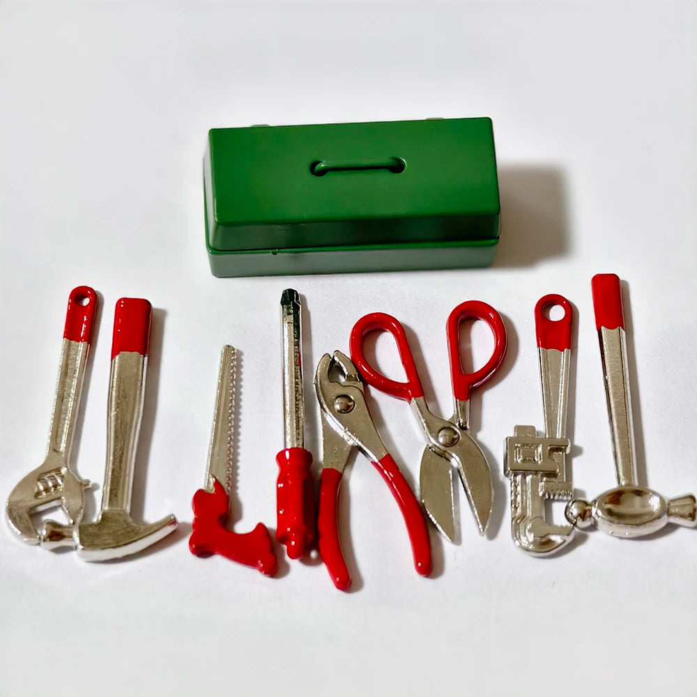 Miniature maison de poupée Kit d'outils – Clé, marteau, tournevis et pinces mini accessoires pour poupées Blythe, OB11, scènes de maison de poupée, loisirs créatifs et présentoirs de collection