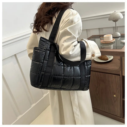 Sac à bandoulière matelassé pour femmes – Grand sac fourre-tout en nylon pour l'hiver 2025, motif en coton chaud, sac à main de voyage décontracté et tendance