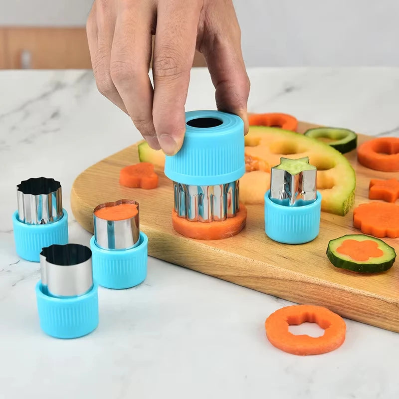 3PCS Star & Heart Shape Vegetable Cutters – Stainless Steel Fruit & Vegetable Cookie Cutters with Plastic Handles, Portable Kitchen Cutting Tools