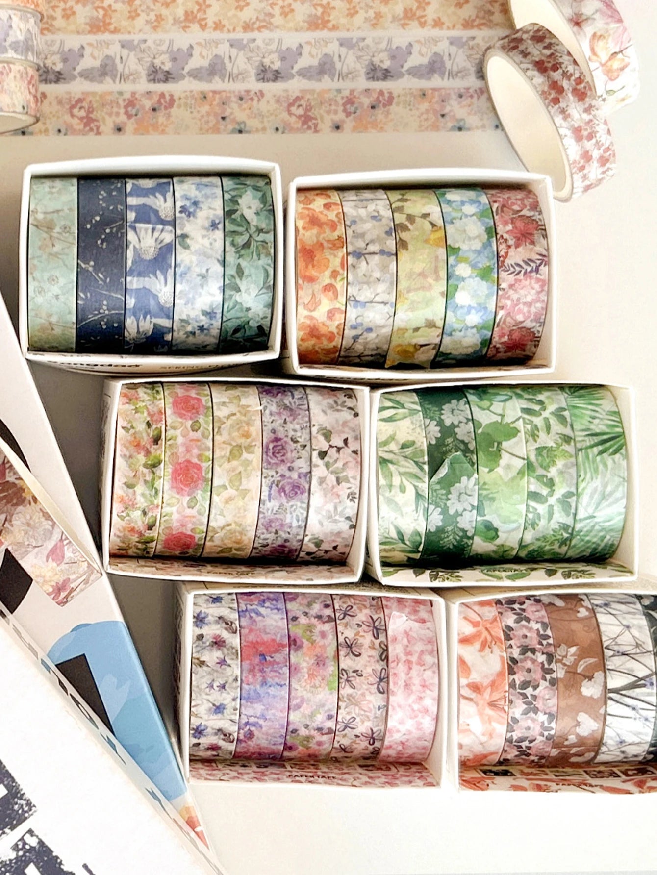 5 Rolls Romantic Flower Washi Tape Set – Cute Floral Decorative Tape for Journaling, Scrapbooking, Diary & Student DIY Crafts