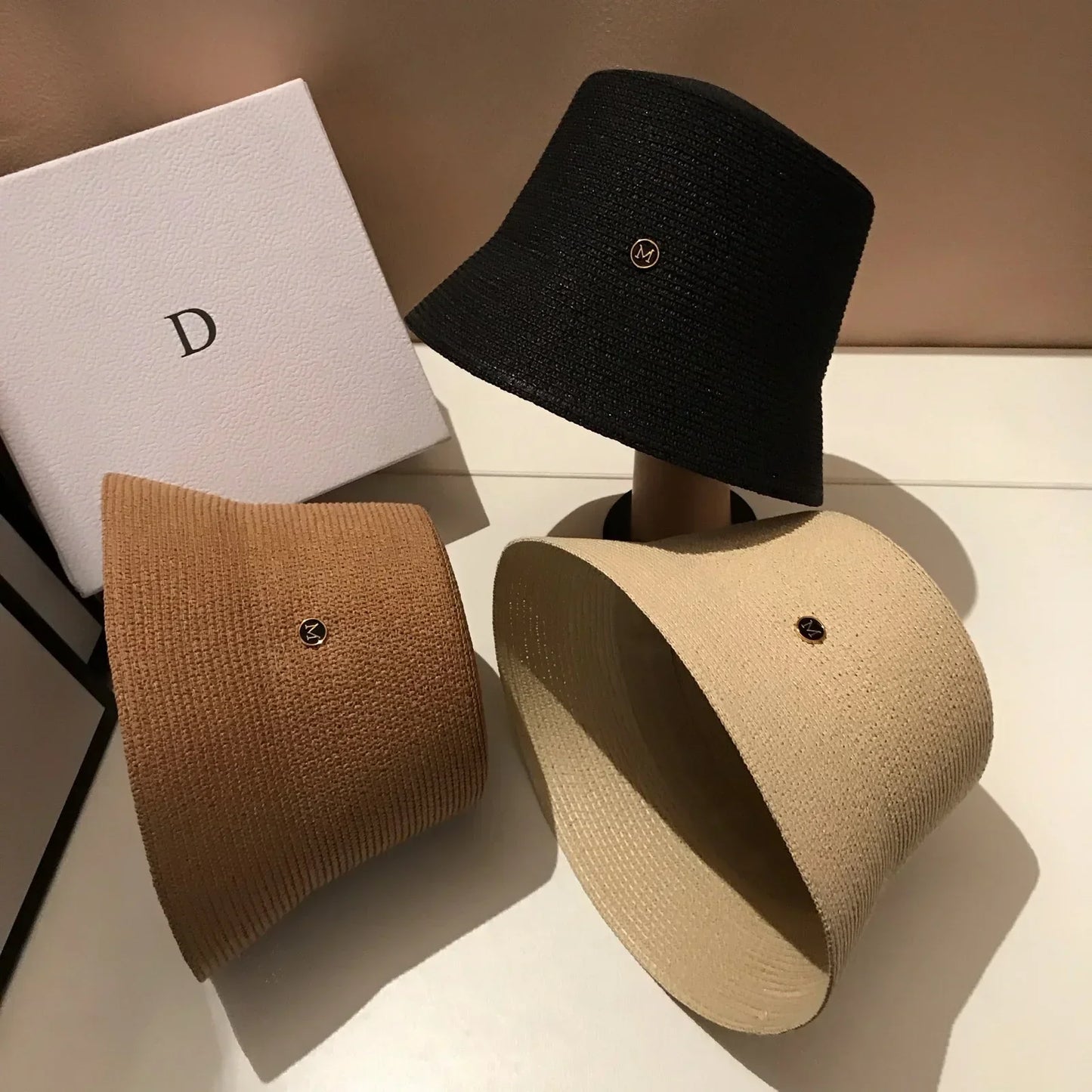 Japanese Designer M Straw Woven Summer Sun Hat for Women Casual Travel Panama Bucket Hat Sunscreen Slim-Face Luxury