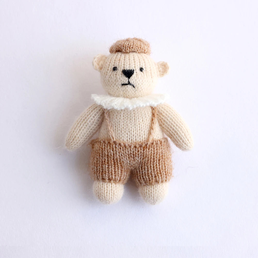 Accessoire Photo Ours en Peluche Tricoté Fait Main – Adorable Poupée Animal en Mohair au Crochet pour Séances Photo de Nouveaux-Nés & Stylisme Studio