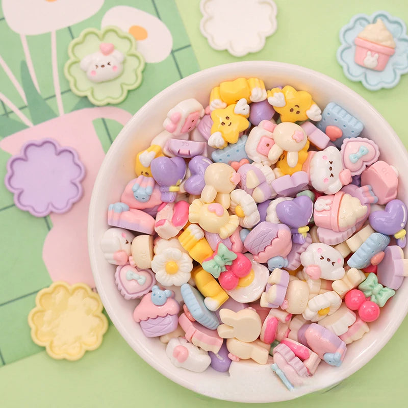 30/300pcs Mini Breloques en Résine Bonbon Fleur Amour – Mignons Accessoires de Bricolage pour Nail Art, Barrettes à Cheveux, Scrapbooking, Bijoux Faits Main et Projets Créatifs pour Enfants