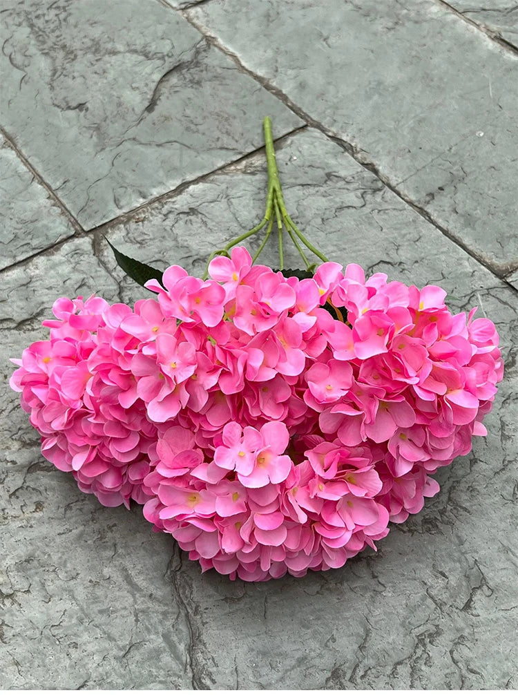 Bouquet d'Hortensias Artificiels à 5 Têtes – Fleurs Artificielles en Soie pour Décoration de Mariage, Arrangements de Fête, Décoration de Salon & Accessoires Floraux pour la Maison
