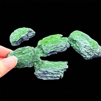 5PCS Irregular Miniature Rocks – 4-6cm Realistic Simulation Stones for Micro Landscape, Model Forest, DIY Crafts & Outdoor Decoration