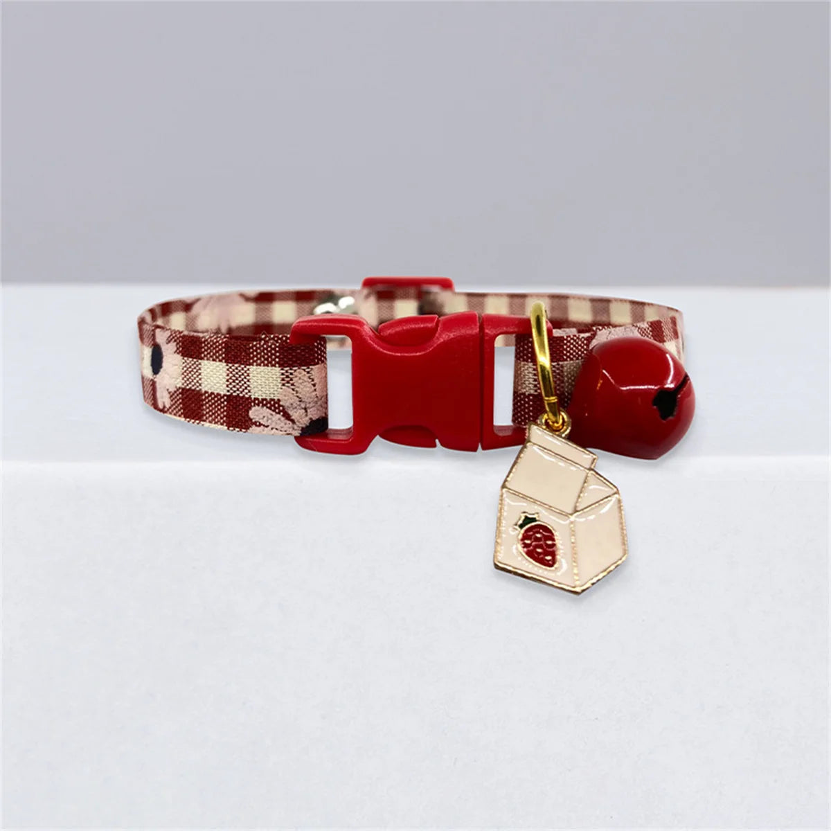 Cute Avocado Cat Collar – Adjustable Plaid Pet Collar with Bell & Candy Avocado Pendant, Cartoon Necklace for Cats & Small Dogs