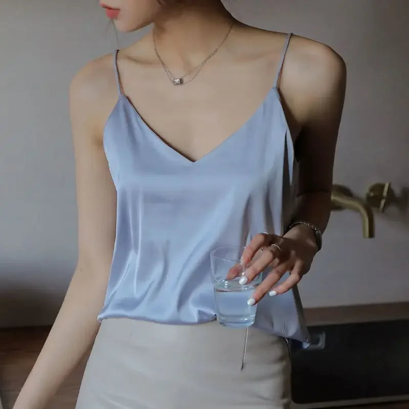 Caraco en satin de soie pour femme – Débardeur léger d'été sans manches à col en V et bretelles spaghetti