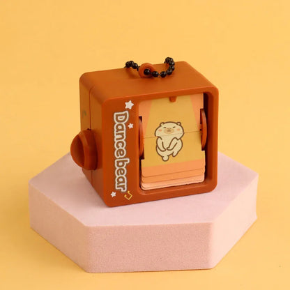 Cartoon Book Flipping Animation Machine Keychain – Creative Backpack Pendant Decompression Fidget Toy, Novelty Small Gift