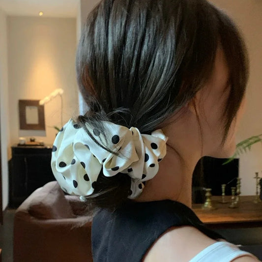 Coleteros coreanos de satén de puntos – Gomas elásticas de seda blancas y negras para mujeres y niñas | Accesorios de moda para el cabello con coleta