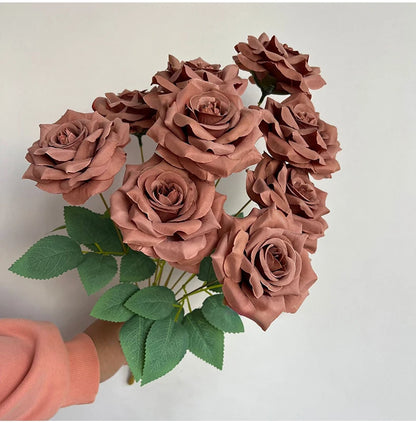 Ramo de rosas de diamantes de 9 cabezas – Rosas artificiales sintéticas con detalles de diamantes brillantes, arreglo floral realista para boda, decoración del hogar, sala de estar y regalo