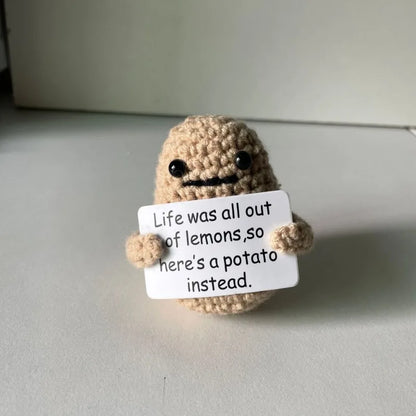 Poupée câlin pomme de terre à énergie positive – Mini ami de poche tricoté en laine, fait à la main, avec carte, cadeau de Noël amusant et décoration de chambre