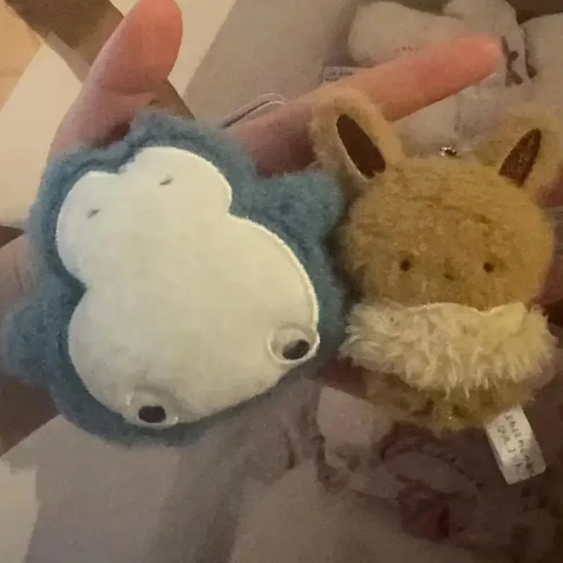 Llavero de Peluche de Pokémon de Dibujos Animados – Lindo Mini Peluche de Pikachu, Eevee y Piplup, Charm para Mochila, Regalo Coleccionable de Anime para Amigos y Cumpleaños
