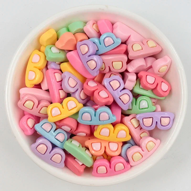 30/300pcs Mini Breloques en Résine Bonbon Fleur Amour – Mignons Accessoires de Bricolage pour Nail Art, Barrettes à Cheveux, Scrapbooking, Bijoux Faits Main et Projets Créatifs pour Enfants