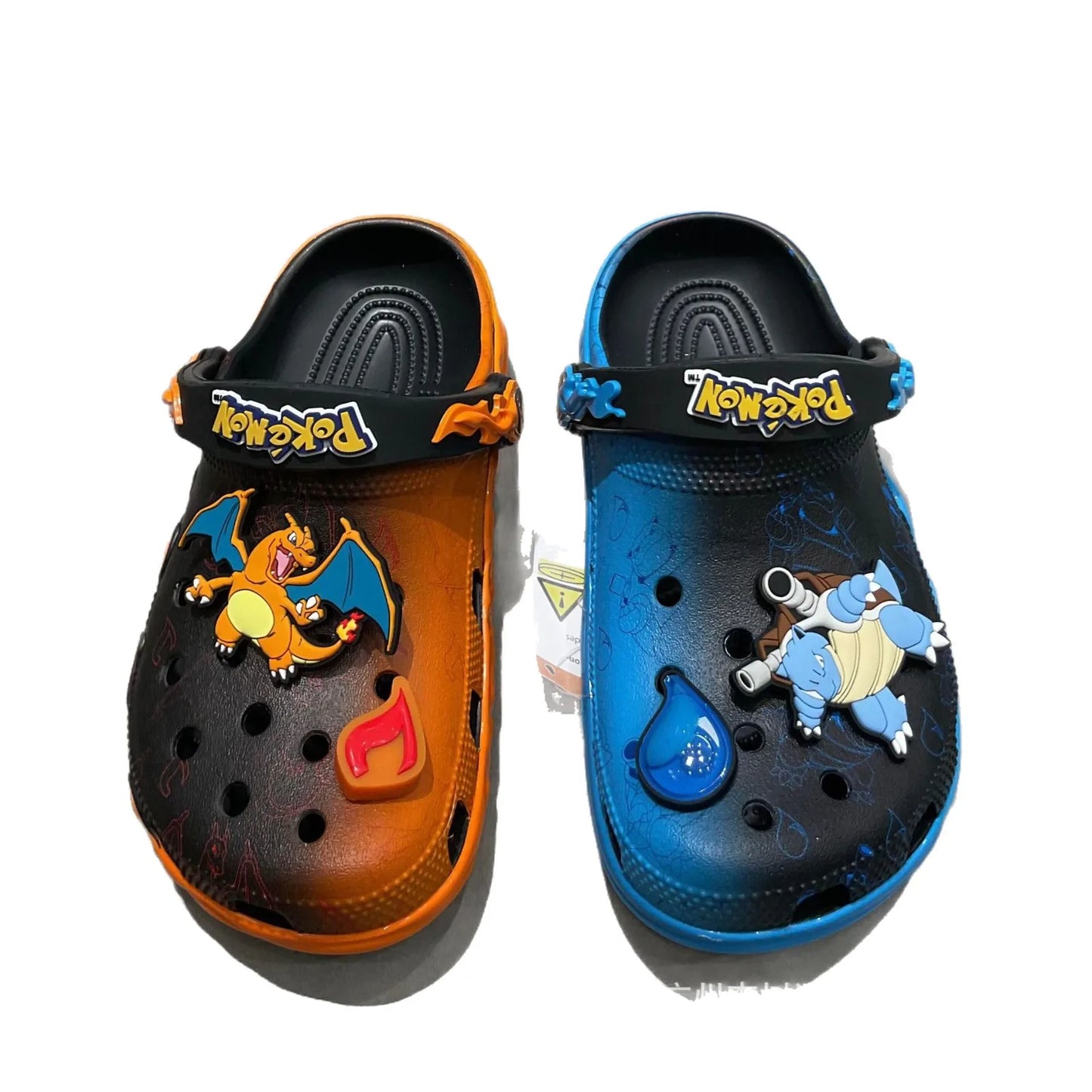Zuecos Pokémon Charizard y Blastoise – Sandalias de playa unisex transpirables antideslizantes y pantuflas de dibujos animados