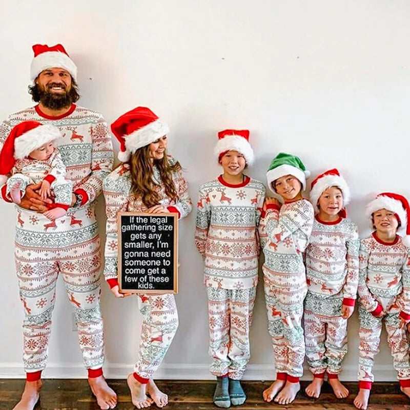 Mommy & Me Christmas Pajamas Set 2026 – Soft Cute 2-Piece Family Sleepwear for Adults & Kids, Matching Xmas Look Holiday Outfits
