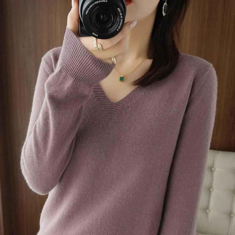 Women's Cashmere-Style V-Neck Sweater – Long-Sleeve Knitted Pullover with Lace Neck & Hollow-Out Detail, Casual Autumn & Winter Top