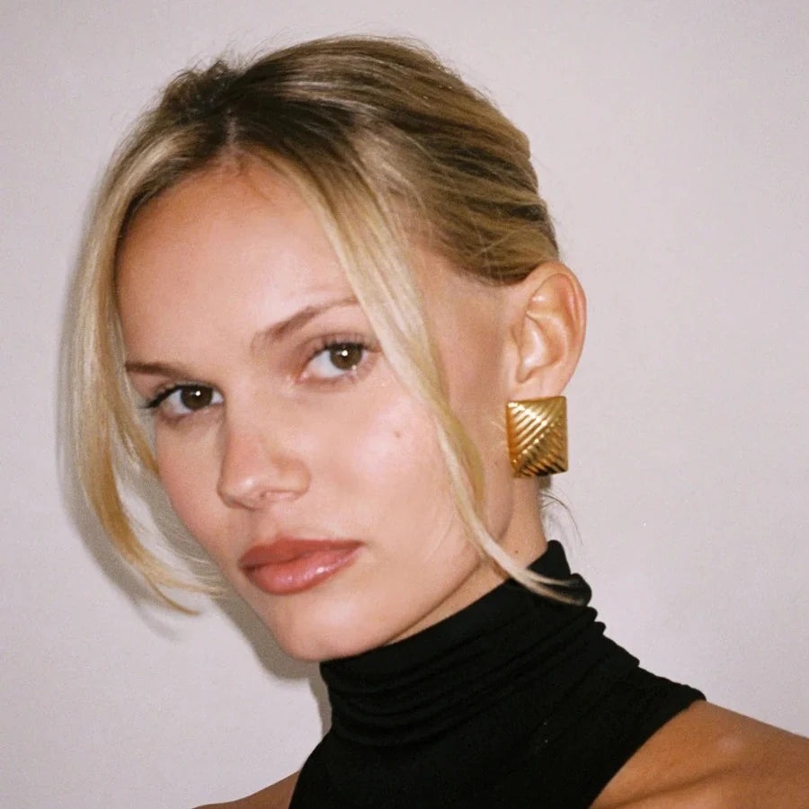 Pendientes de Moda Llamativos de Acero Inoxidable Chapado en Oro Círculo Geométrico Retorcido Vintage para Mujer