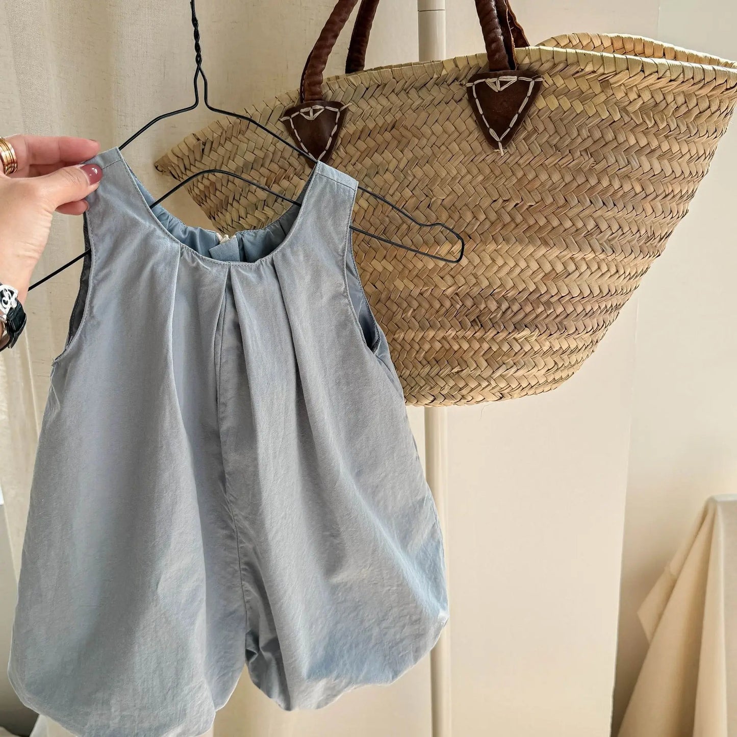 Deer Jonmi 2026 Mono a cuadros de verano para bebé niña – Pelele linterna sin mangas estilo coreano, body informal de ajuste holgado para niños, conjunto de verano cómodo para bebés y niñas