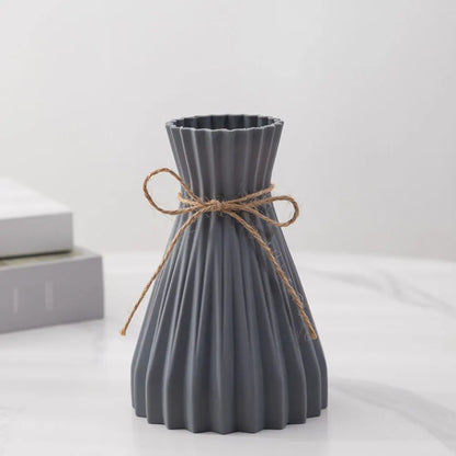 Creative Origami Style Plastic Flower Vase – Modern European Pleated Folding Decorative Vase for Fresh & Dried Flowers