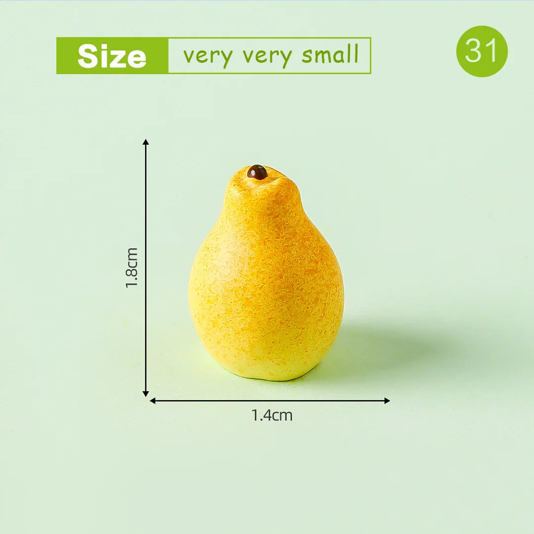 Lot de 10 mini figurines de fruits – Miniatures de fruit du dragon, noix de coco, melon d'eau, orange, pomme, banane et ananas pour la décoration de jardin miniature, les scènes de maison de poupée, les pots de plantes et les loisirs créatifs