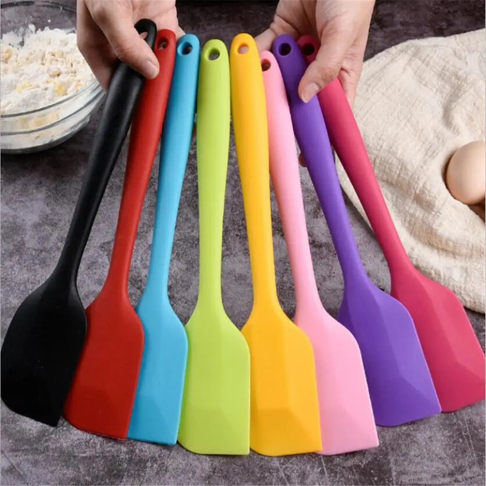 Spatule à gâteau en silicone 21 cm – Raclette de cuisson à long manche, spatule à glaçage, outil pour mélanger la pâte, pinceau mélangeur à beurre et accessoire de décoration de gâteaux pour la cuisine