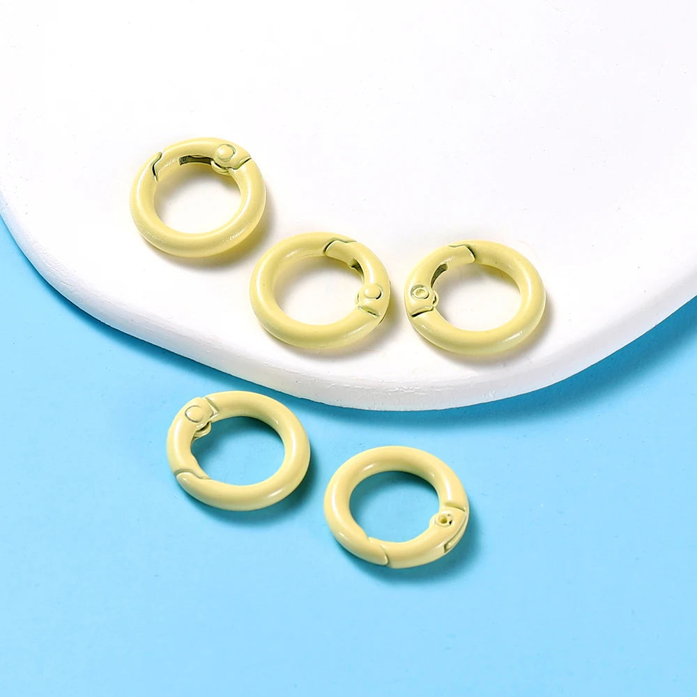 5-Piece Metal Spring O-Ring Carabiner Keychain Clips – Openable Round Buckle Connectors for DIY Keychains, Dog Chains & Jewelry Making