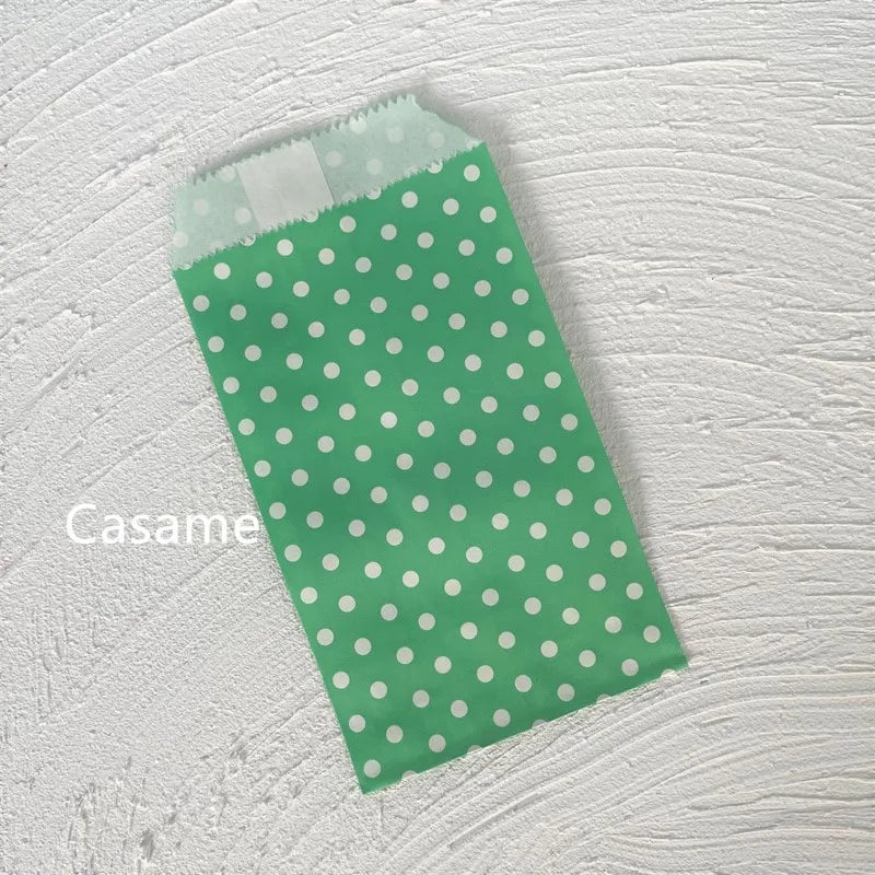 10/25/50PCS Mini Bolsas de Regalo de Papel Kraft con Lunares para Boda, Cumpleaños, Recuerdos de Fiesta, Invitaciones, Tarjetas de Felicitación y Pequeños Regalos