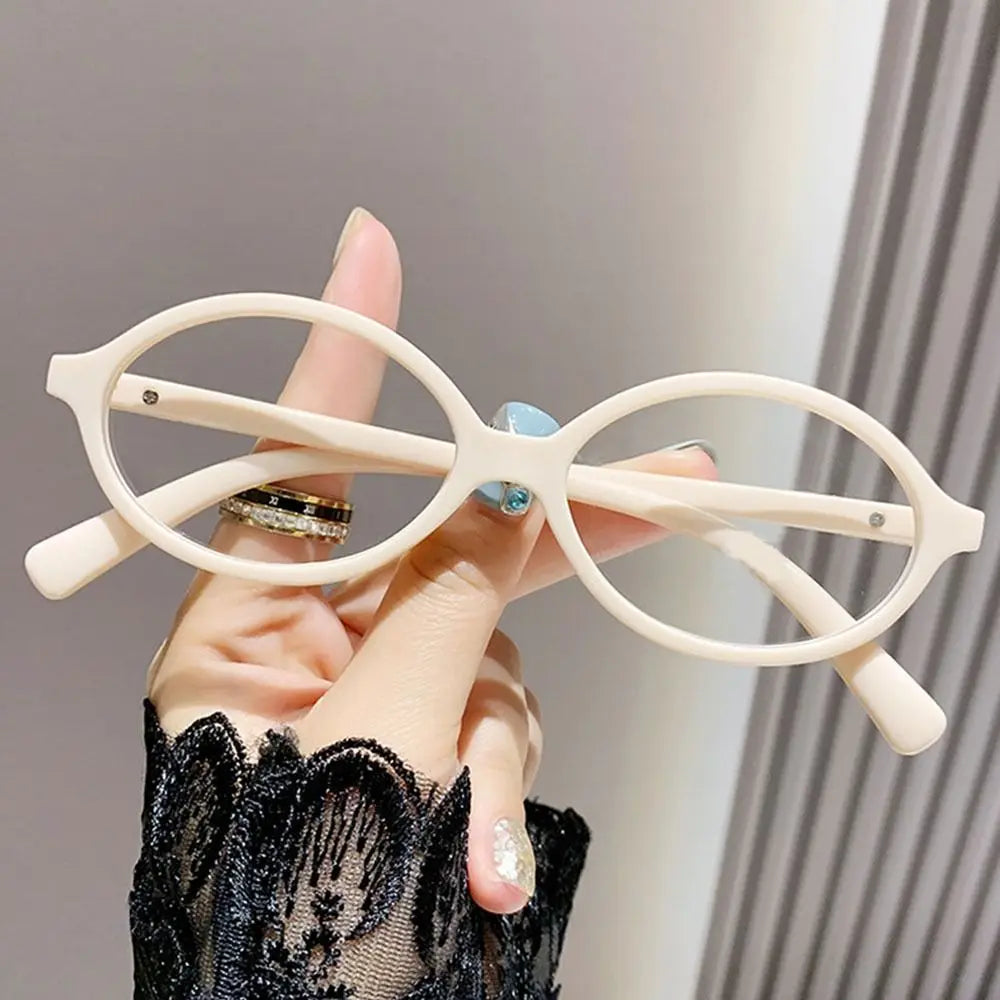 Y2K Retro Oval Glasses for Women – Sweet & Cool Vintage Eyewear with Anti-Blue-Light Lenses for Reading & Computer Use