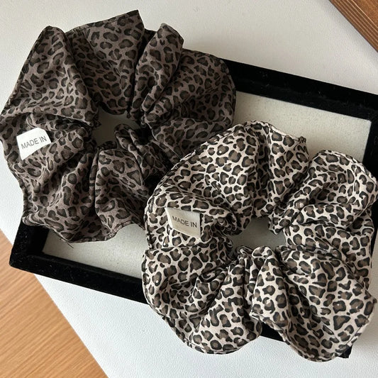 Coletero grande estampado de leopardo coreano – Goma elástica grande para el pelo para mujeres y niñas | Accesorio retro para el pelo y coletas
