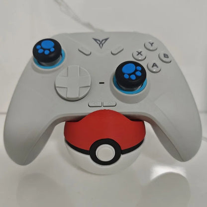 Pokémon Poké Ball Controller Stand – Universal Gamepad Bracket for PS5 / Xbox / Switch Pro Display Rack