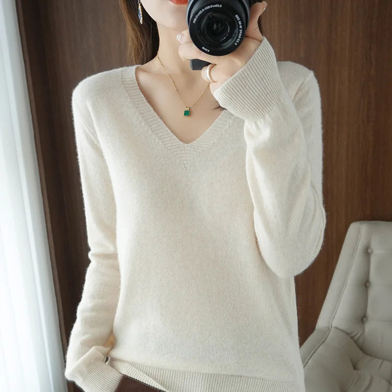 Women's Cashmere-Style V-Neck Sweater – Long-Sleeve Knitted Pullover with Lace Neck & Hollow-Out Detail, Casual Autumn & Winter Top