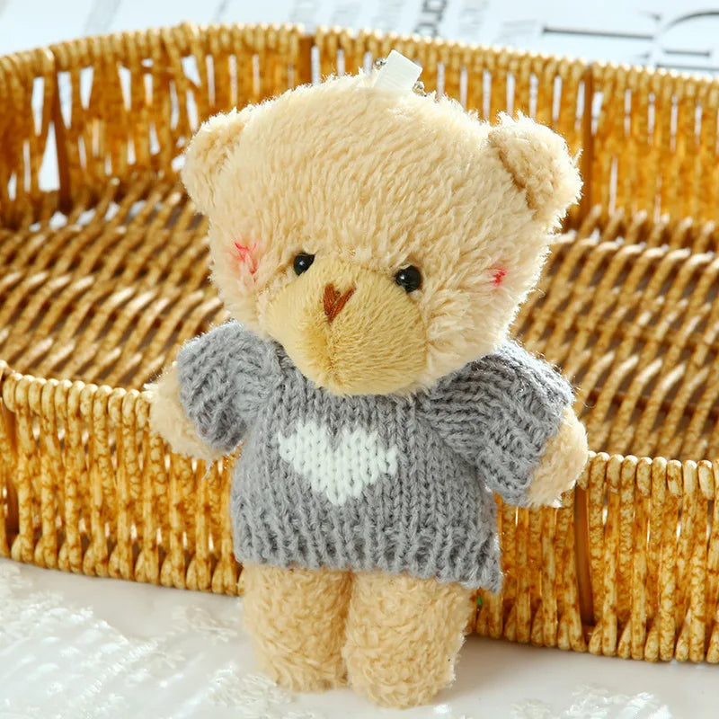 Cute Bear Plush Keychain with Sweater – Mini Stuffed Teddy Bear Pendant for Girls, Backpacks, Bags & Kids’ Gifts