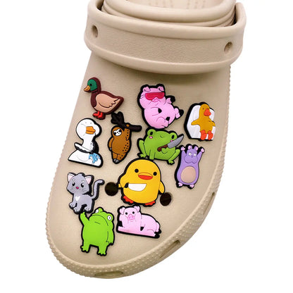 1PC Cartoon Animal Shoe Charm – Cute PVC Clog Pins with Duck, Penguin, Frog, Bear & Pig Designs, Funny Shoe Decorations