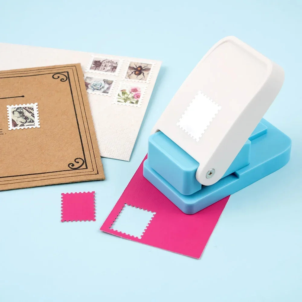Perforadora de palanca para manualidades con diseño de sello postal rectangular de 1 x 0.8 pulgadas – Perforadora de papel para álbumes de recortes, tarjetas y manualidades de papel.