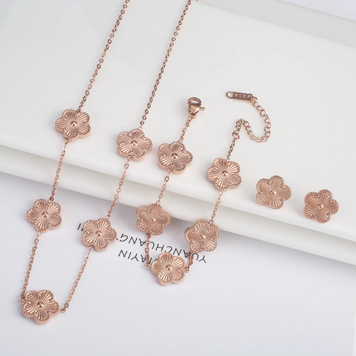 3Pcs Women’s 18K Gold Plated Five Leaf Flower Jewelry Set Clover Necklace Earrings Bracelet Party